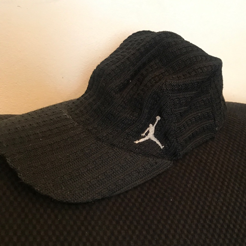 black Jordan knit like cap (18c)
